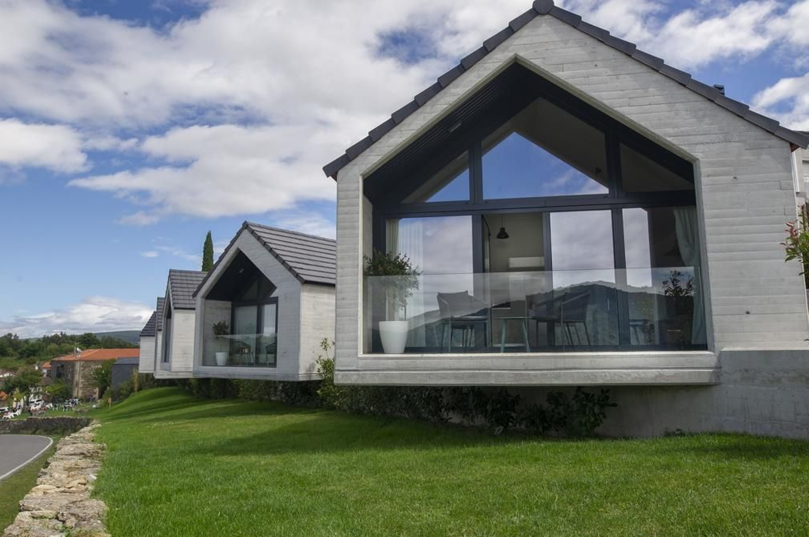 Apartamentos Miradores do Sil (ÓSCAR PINAL)