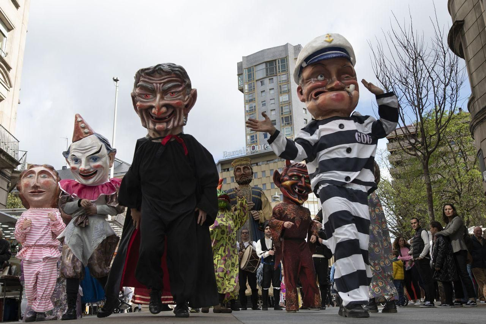 Gigantes y cabezudos