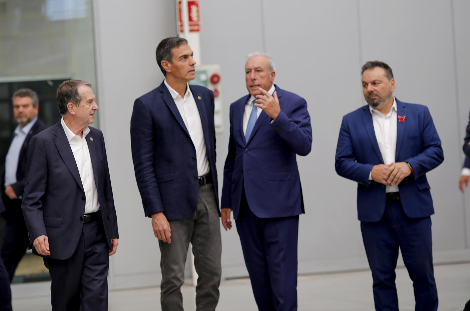 Galería | Pedro Sánchez visita las instalaciones de Delta Vigo en el PTL de Valadares