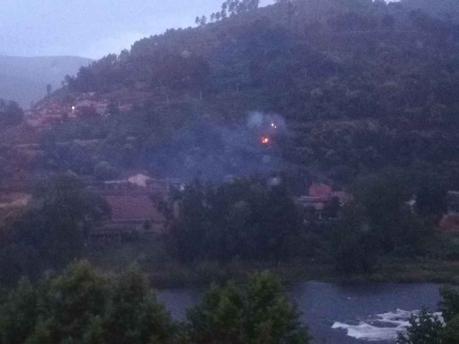 Las tormentas ponen en alerta Ourense 48 horas después de la bomba hídrica.