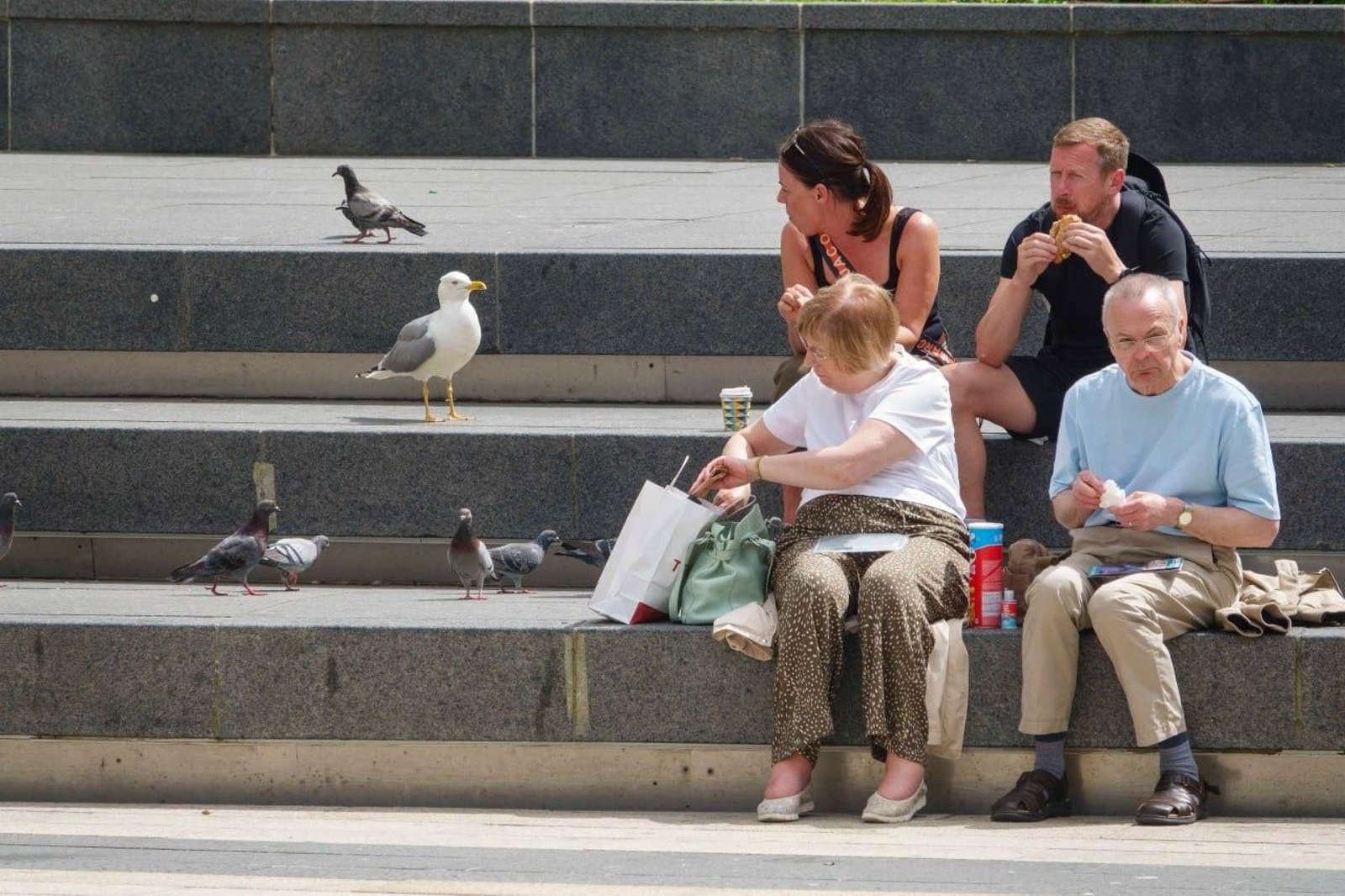 Galería | Vigo recibe la primera triple escala de cruceros del año