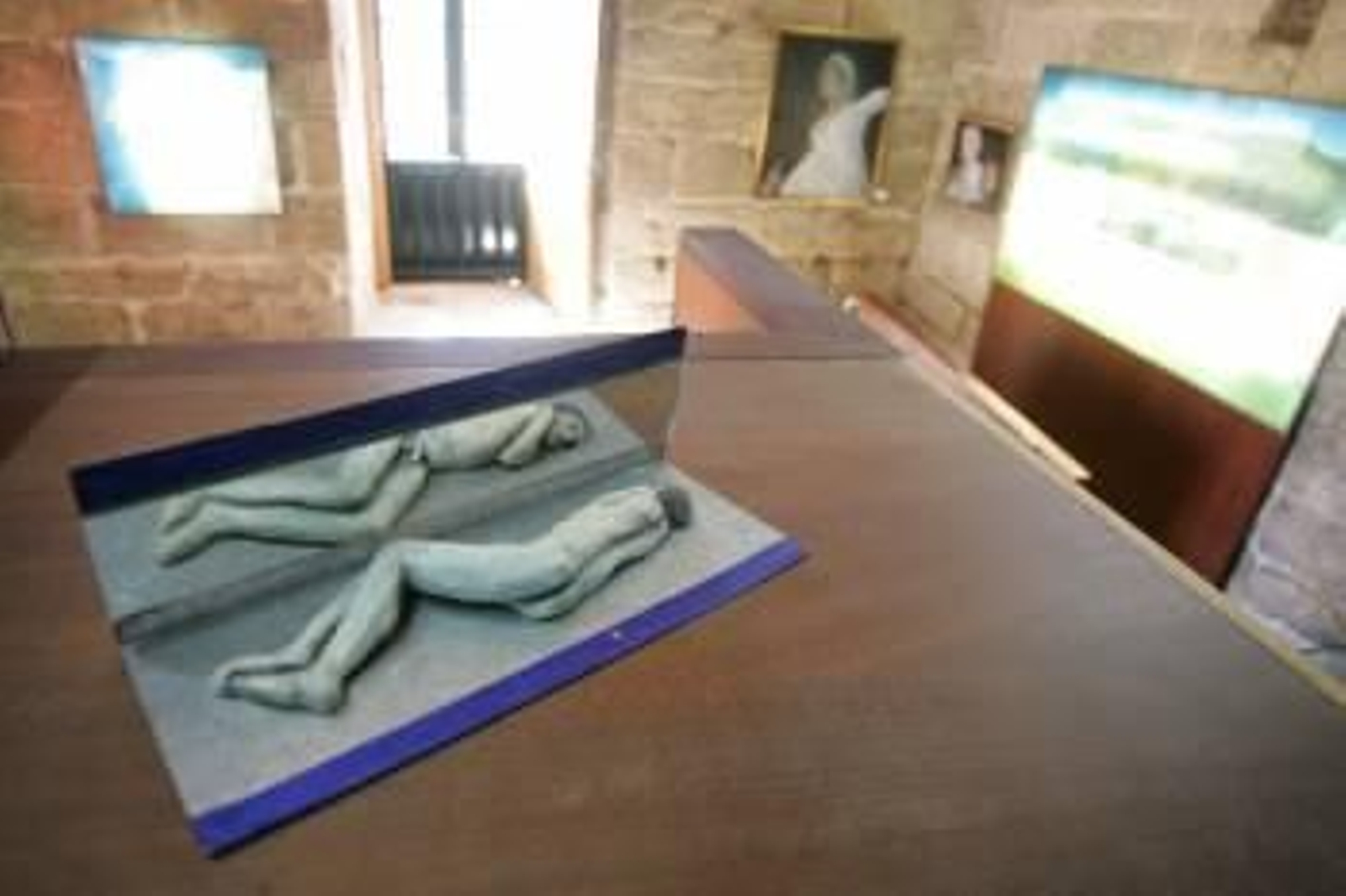 La obra artística de Dina Ziveira, una de las últimas en exponerse en la Torre del Homenaje.