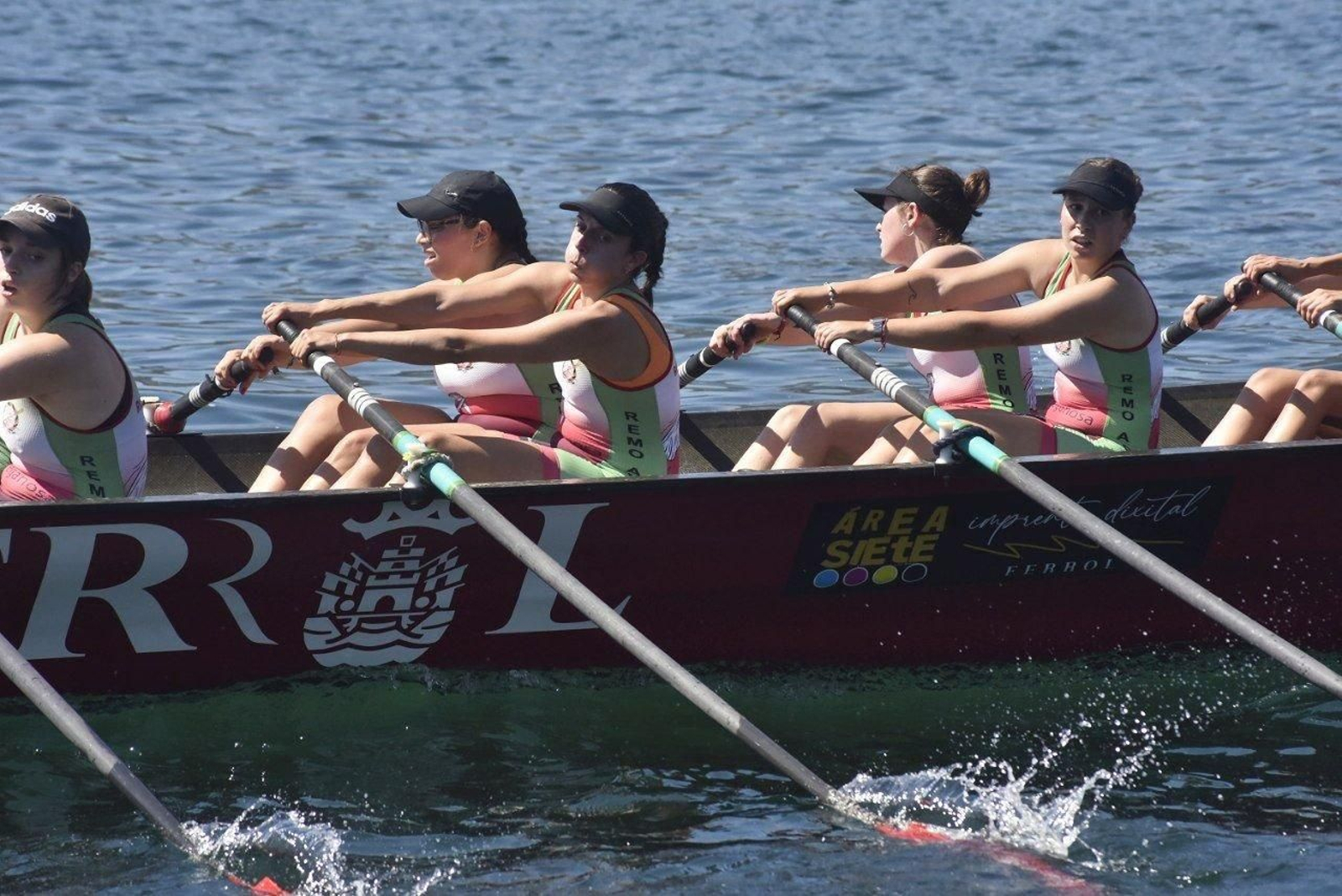 Traiñeiras en Redondela.