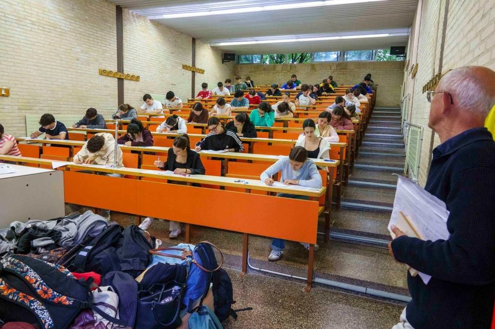 Galería | Tensión y concentración en la PAU 2026 en Vigo