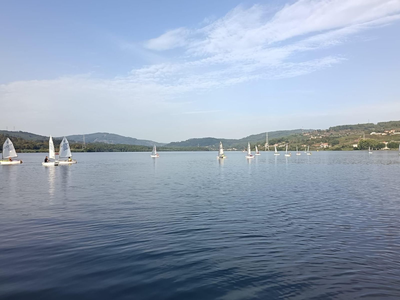 Galería | Una concentración de vela pasada por agua, en fotos