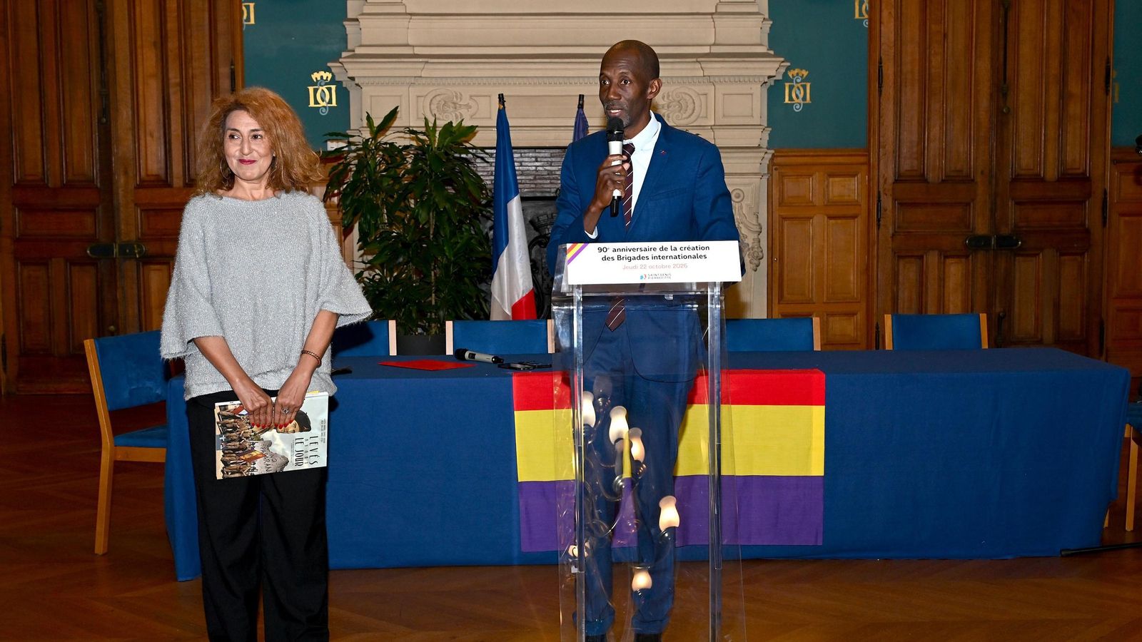 Algunos de los participantes durante su intervención