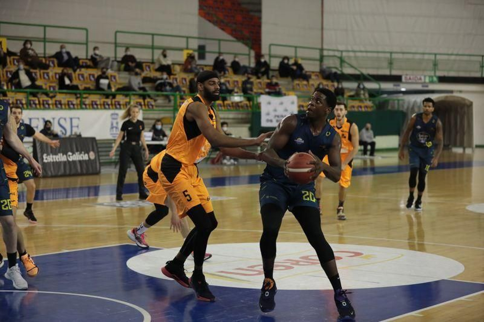 El COB empieza la segunda fase con una victoria ante el Lleida (JOSÉ PAZ)