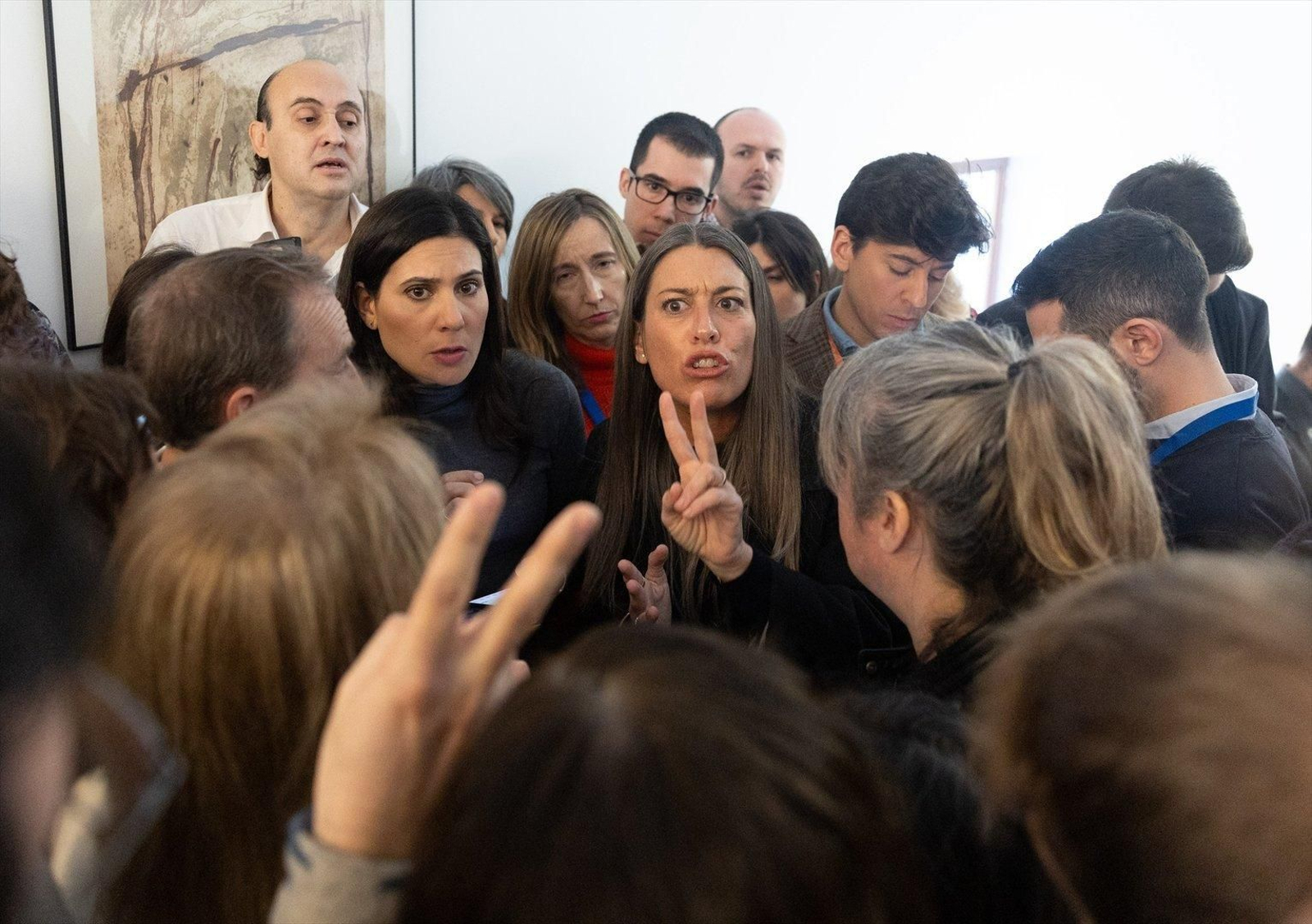 La portavoz de Junts en el Congreso, Miriam Nogueras, ofrece declaraciones a los medios a su salida de la Comisión de Justicia, en el Congreso de los Diputados. // E.P.