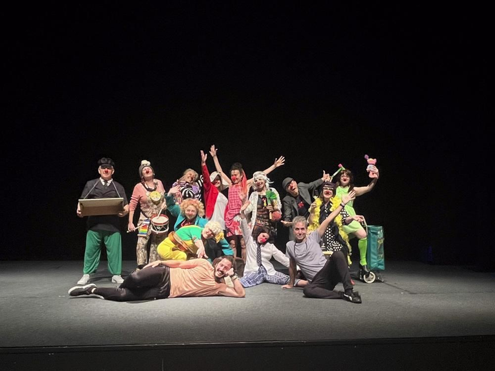 Los participantes, Cañaveral y Katz en el Auditorio.