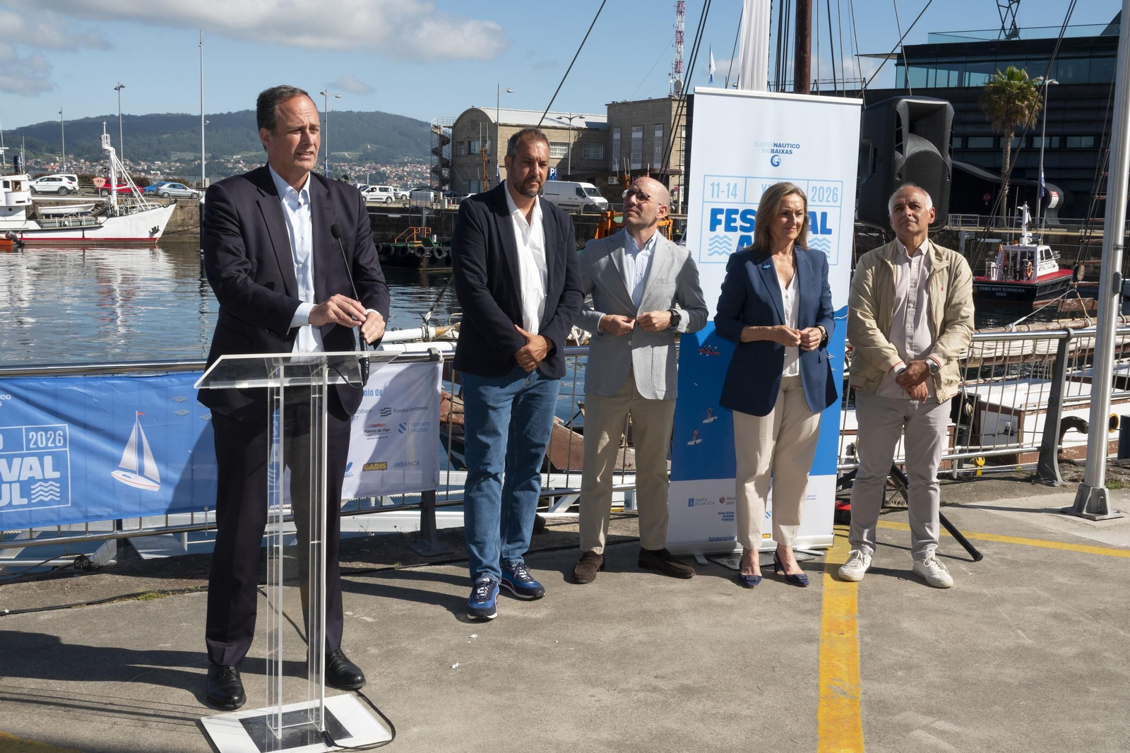 El presidente de la Autoridad Portuaria, Carlos Botana, en la presentación del festival.