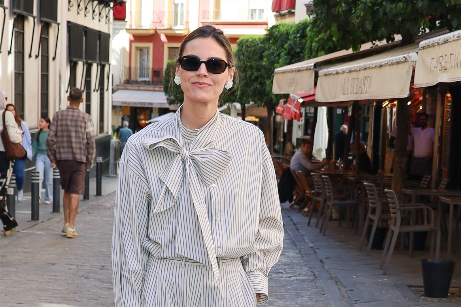 Amaia Salamanca disfruta del Domingo de Ramos en Sevilla.