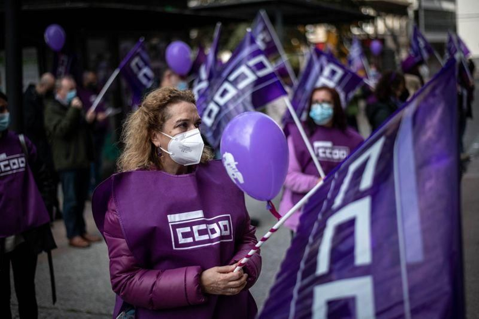 Concentración de los sindicatos UGT-CCOO por el 8M (ÓSCAR PINAL).