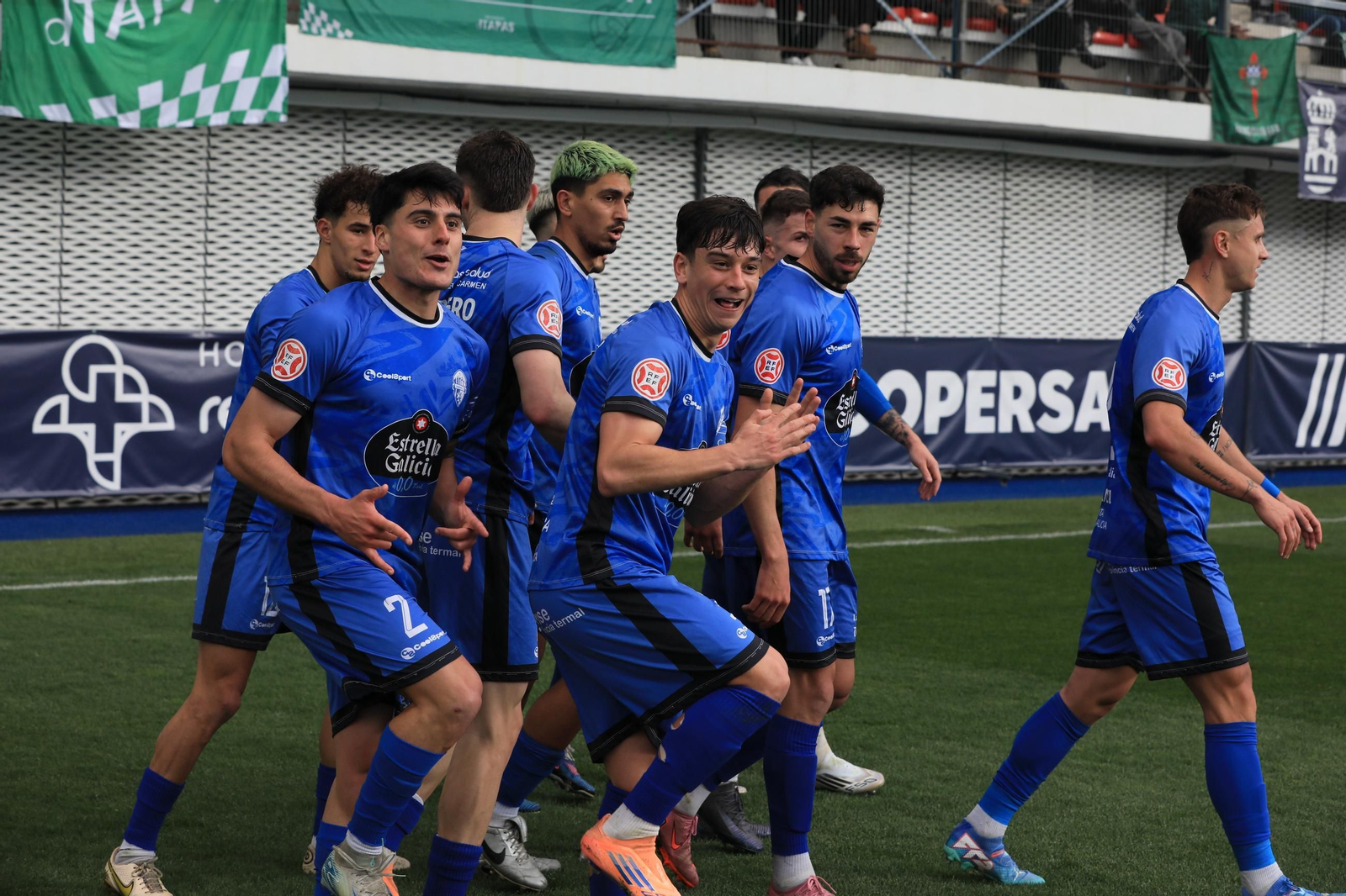 Galería | Así se vivió el derbi gallego en O Couto, en imágenes