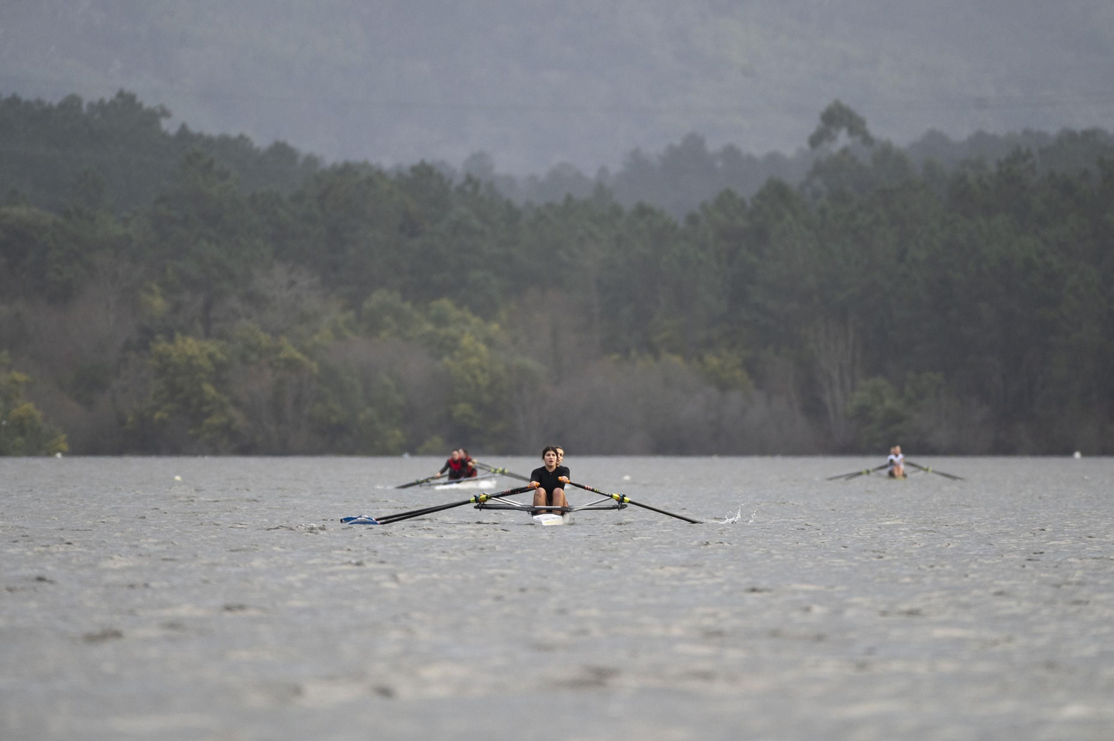 Galería | Castrelo de Miño disfruta con el Campeonato Gallego de Remo de larga distancia