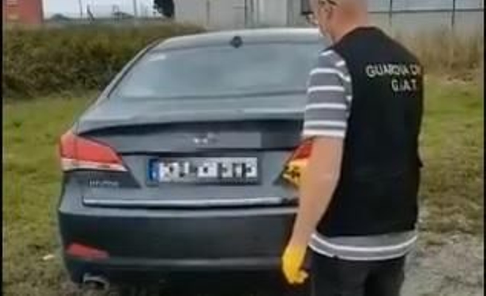 El vehículo interceptado.