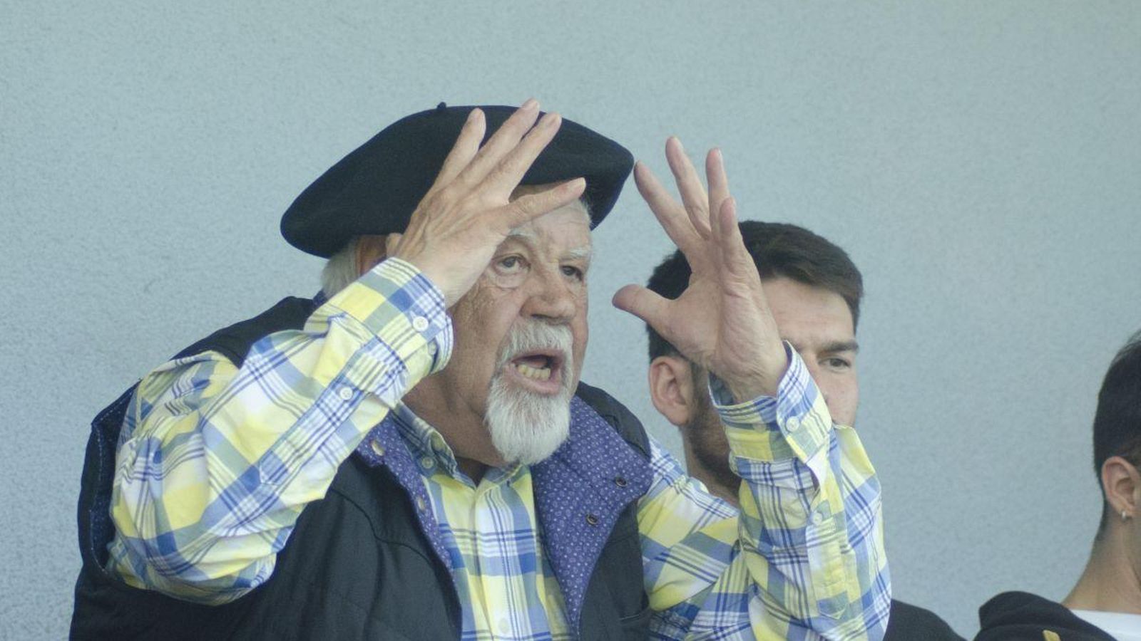 Los aficionados se llevaban las manos a la cabeza ante las ocasiones fallidas de su equipo