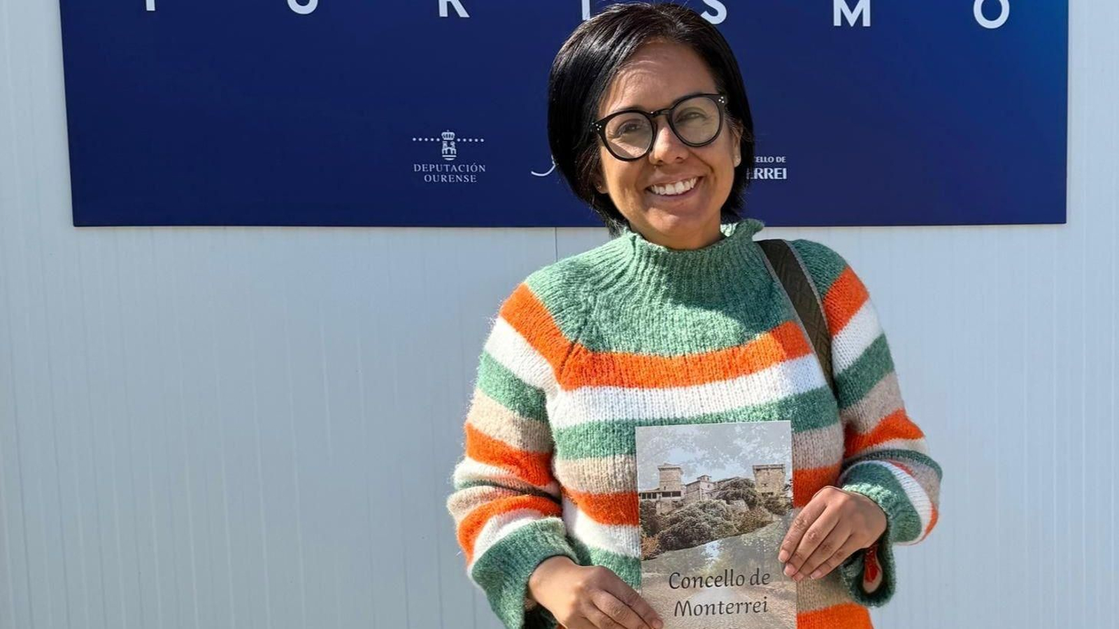 Turista mexicana de la ciudad de Monterrey, durante su visita a Monterrei.