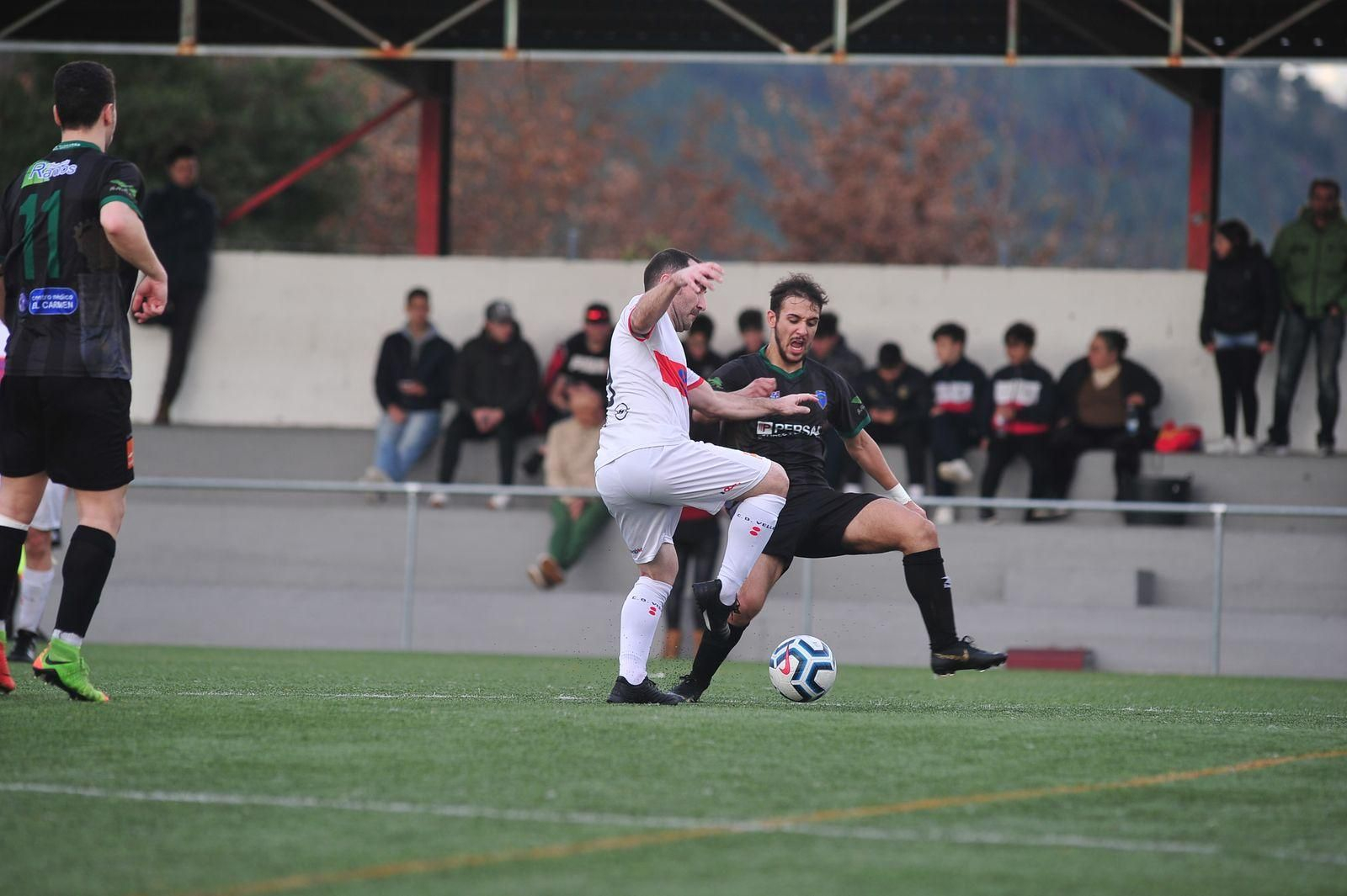 VELLE 1/02/2020.- Velle-Barbadás, partido de liga de fútbol. José paz