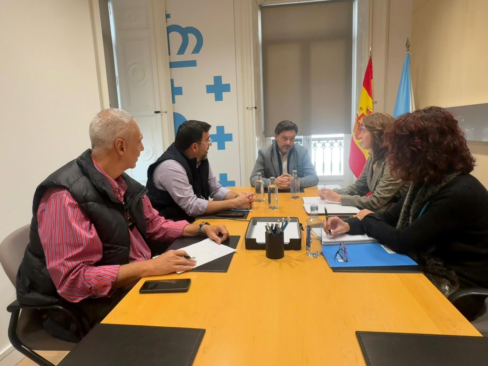 Miranda durante la reunión con la Hermandad Gallega de Venezuela