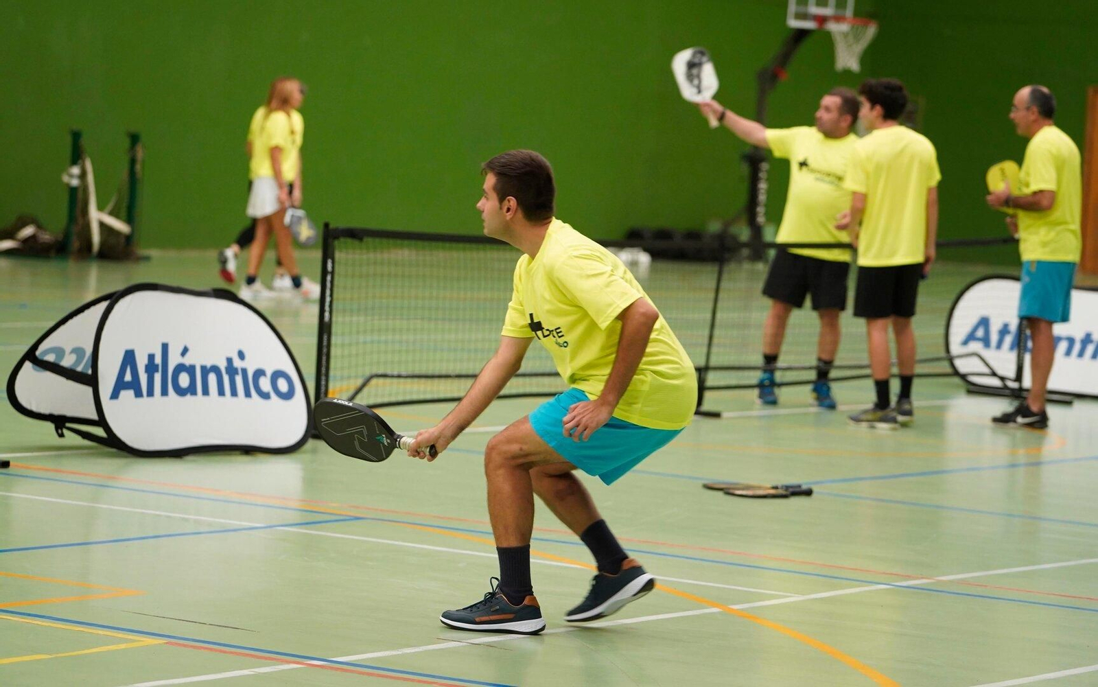 Pickeball con +Deporte Atlántico.
