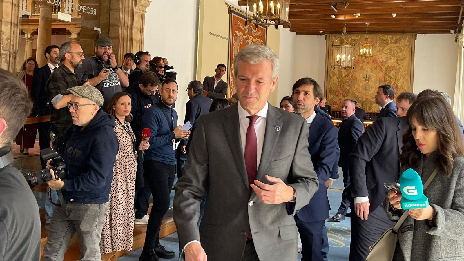 El presidente de la Xunta de Galicia, Alfonso Rueda, en el Hotel Eurostars de La Reconquista de Oviedo.