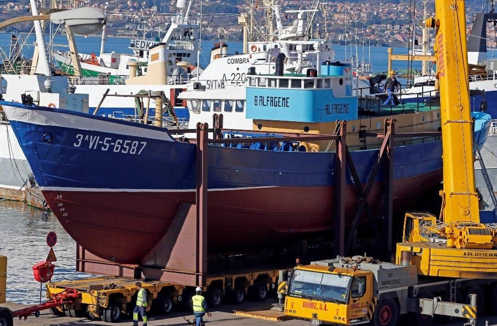 Traslado del barco Alfageme a Coia Foto Lanfoco 8