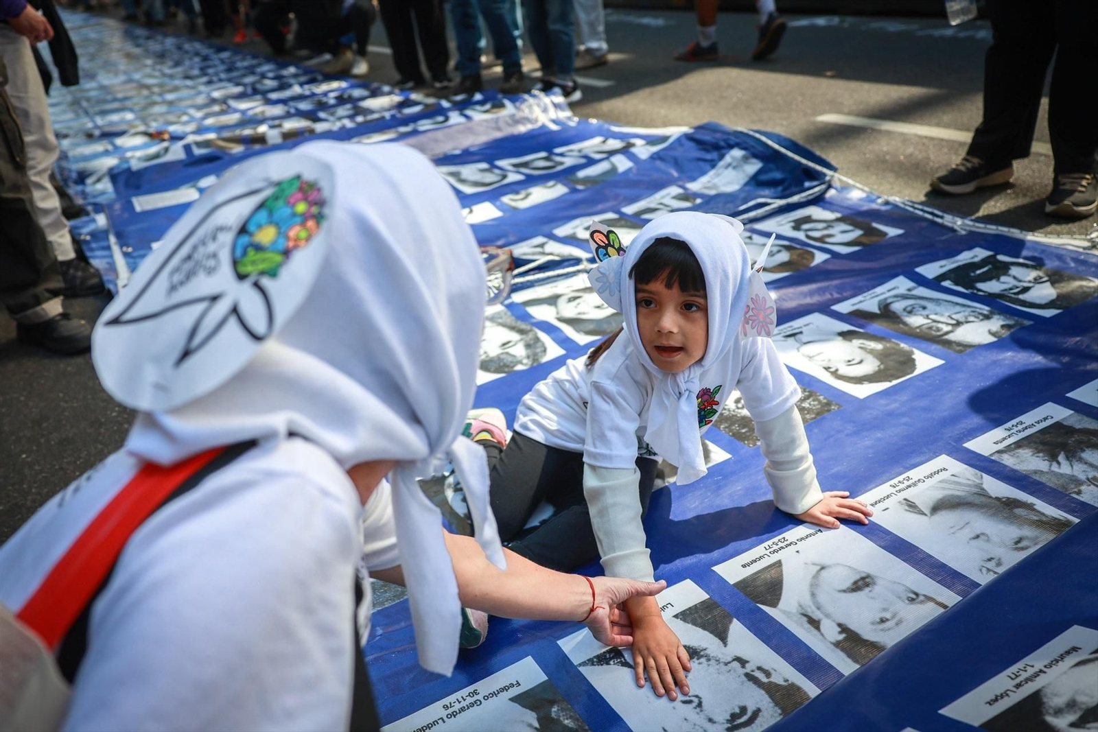 EuropaPress_7392311_24_march_2026_argentina_buenos_aires_marina_and_her_daughter_search_banner