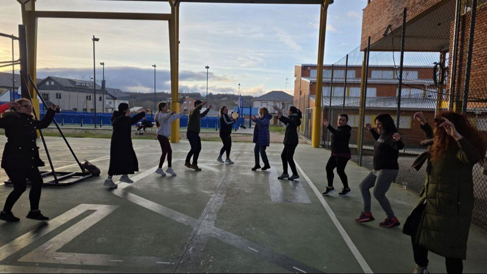 Os participantes poñendo en práctica o aprendido.