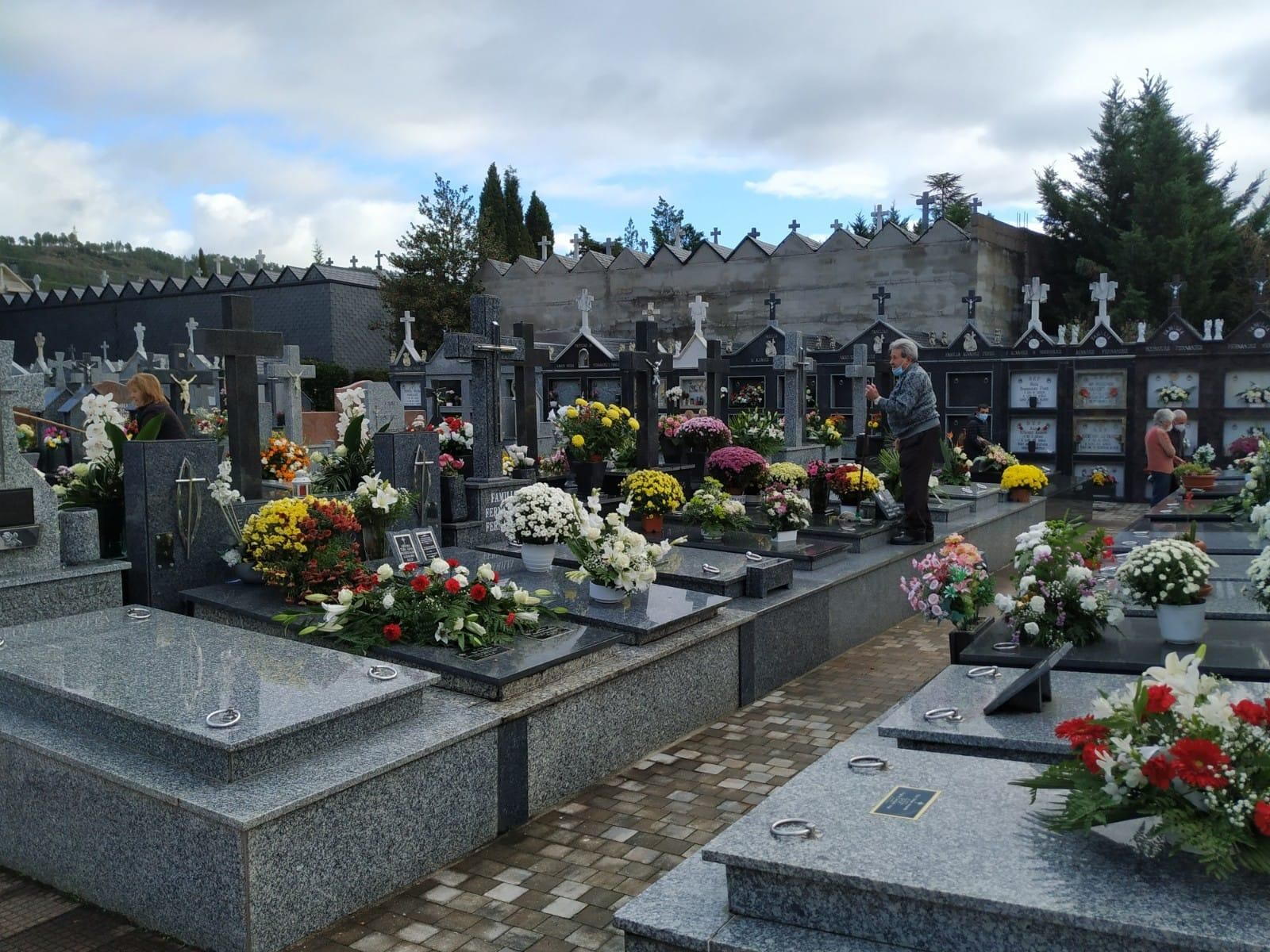 Cementerio municipal de O Barco de Valdeorras. // J.M.C.