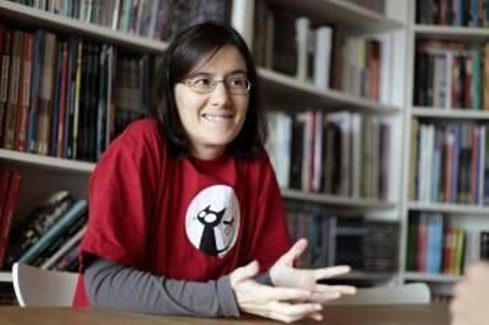 La ilustradora gallega, Patricia Castelao, que creó los dibujos del libro ideado por Ricky Martin. (Foto: CABALAR)