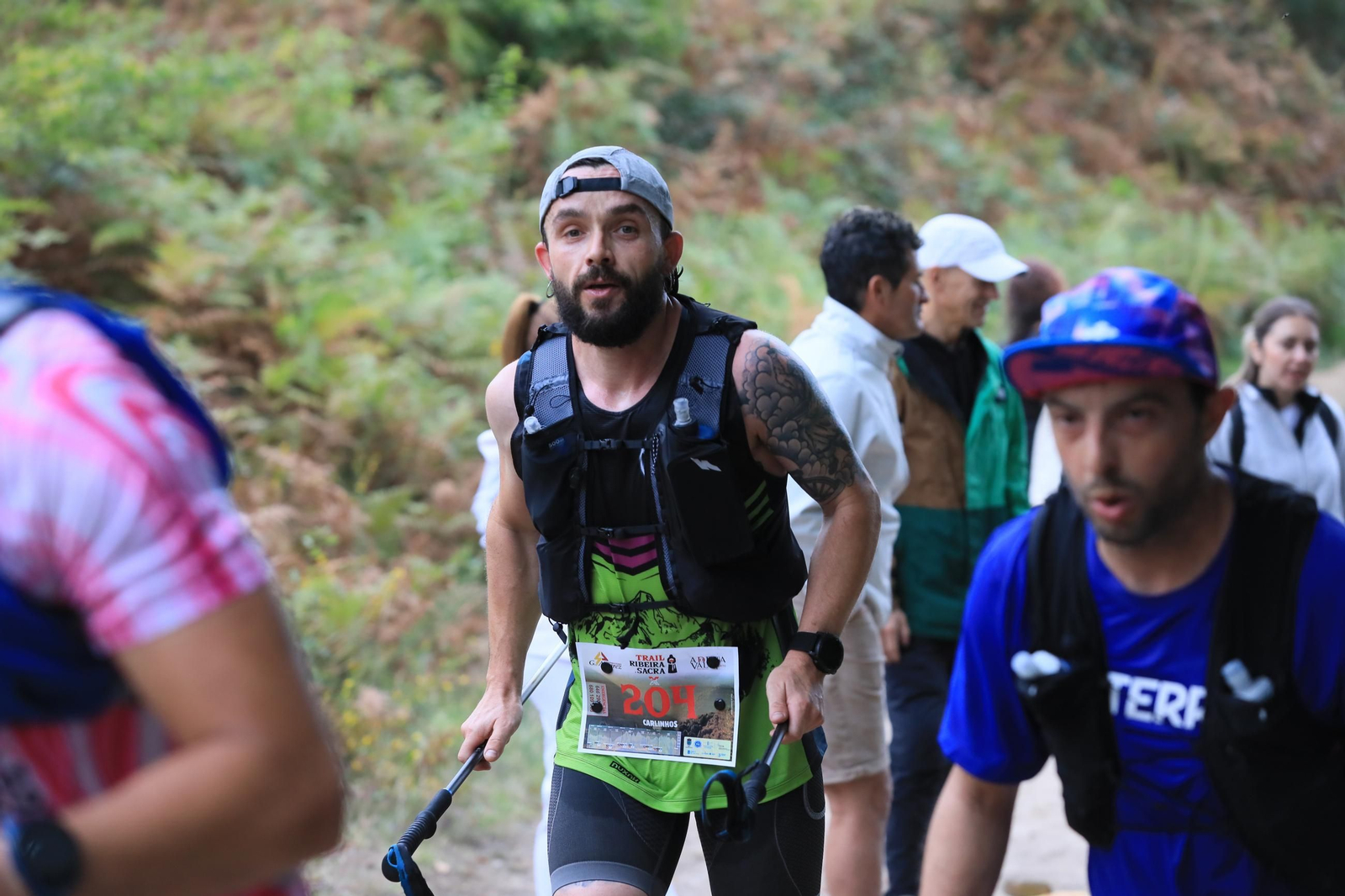 Galería | El Trail Ribeira Sacra cumple diez años y lo celebra entre montes y miradores, en fotos