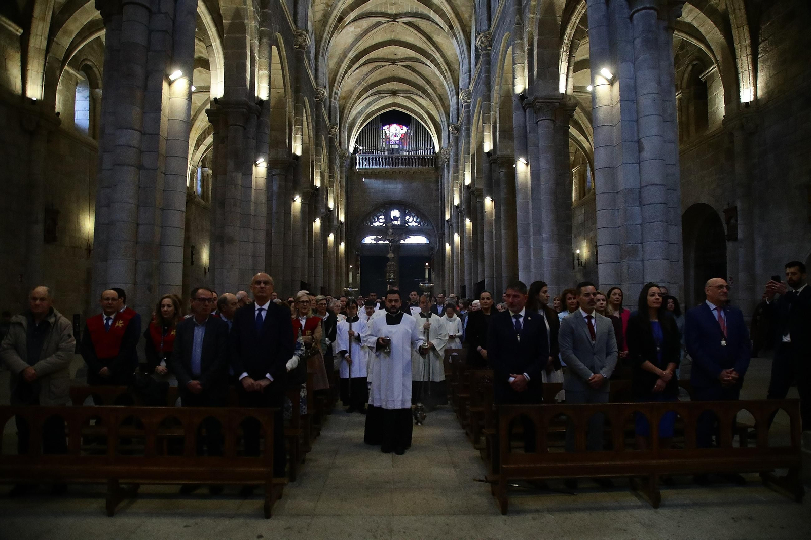 Galería | La procesión del Encuentro pone fin a la Semana Santa en Ourense