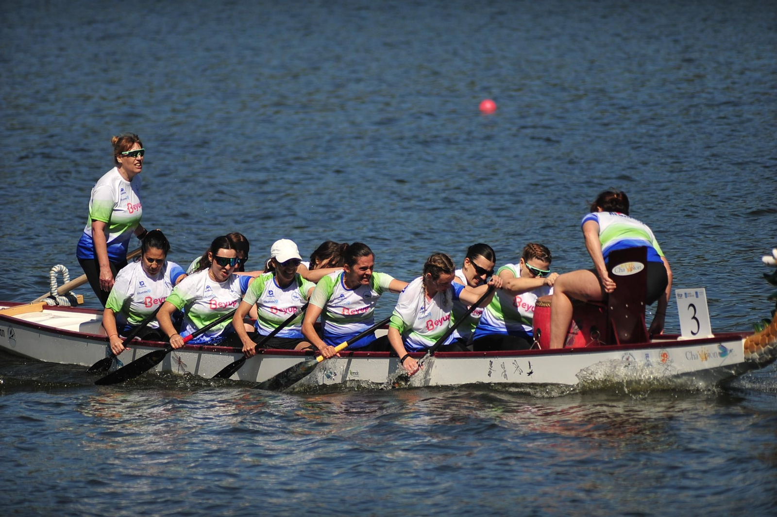 Galería | La Copa de España de Barco Dragón llena Muíños de deporte