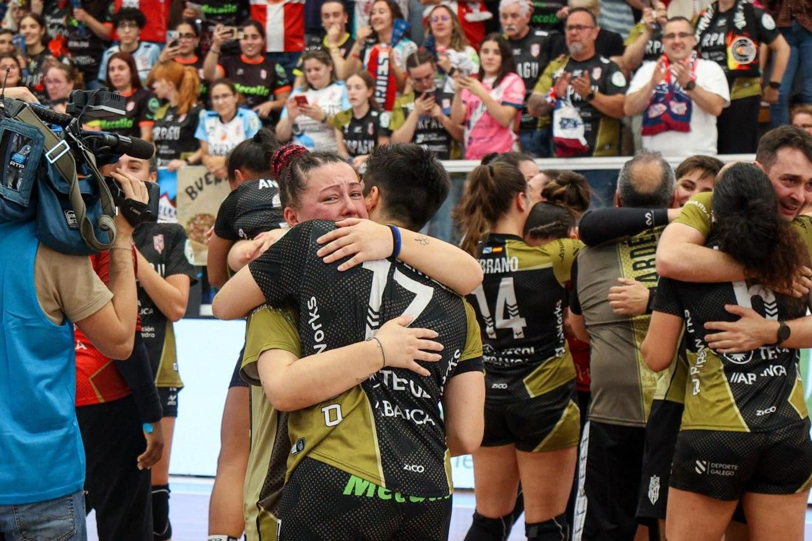 Galería | El Guardés celebra un título para el recuerdo