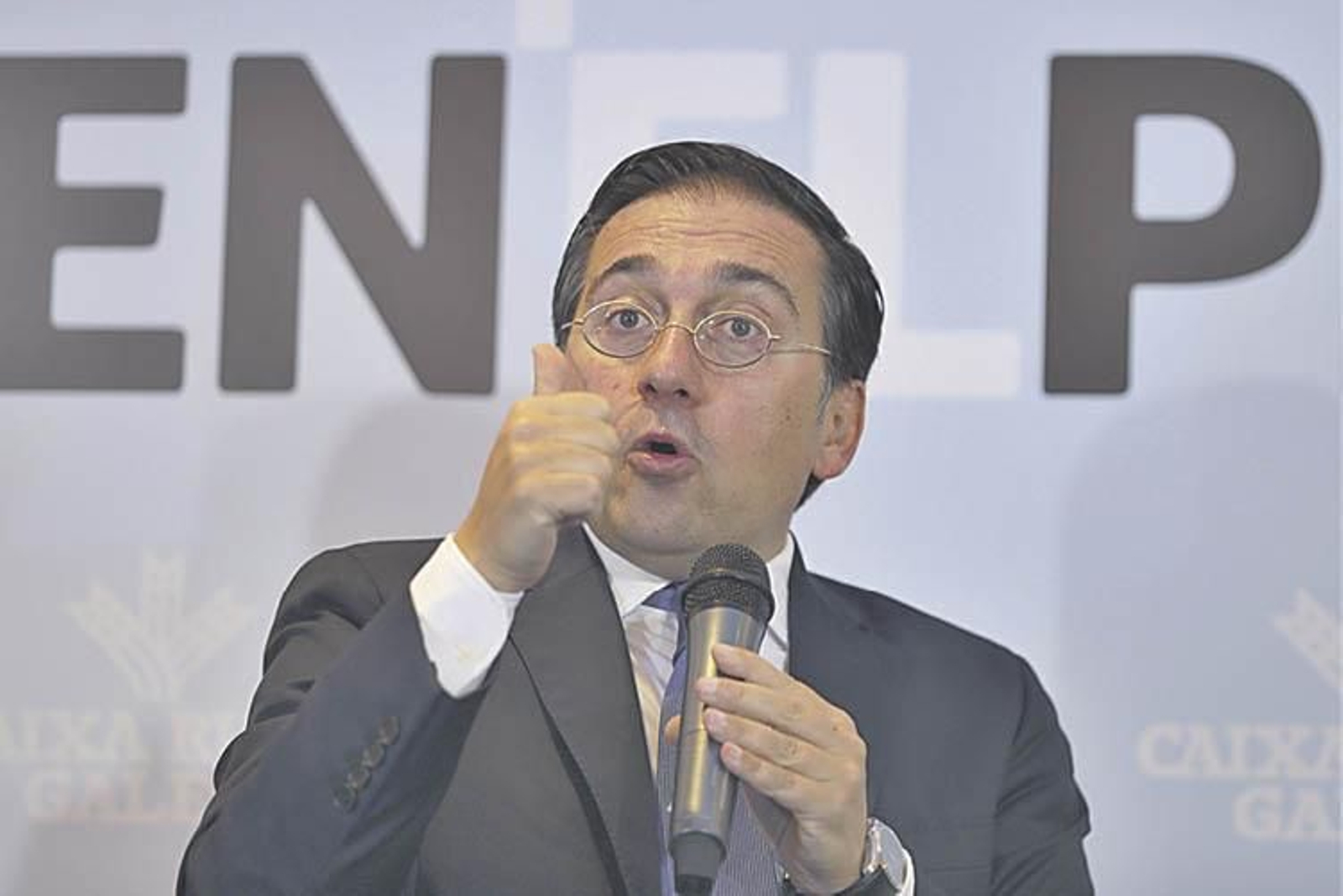 El ministro Albares, el viernes en su conferencia en Lugo.