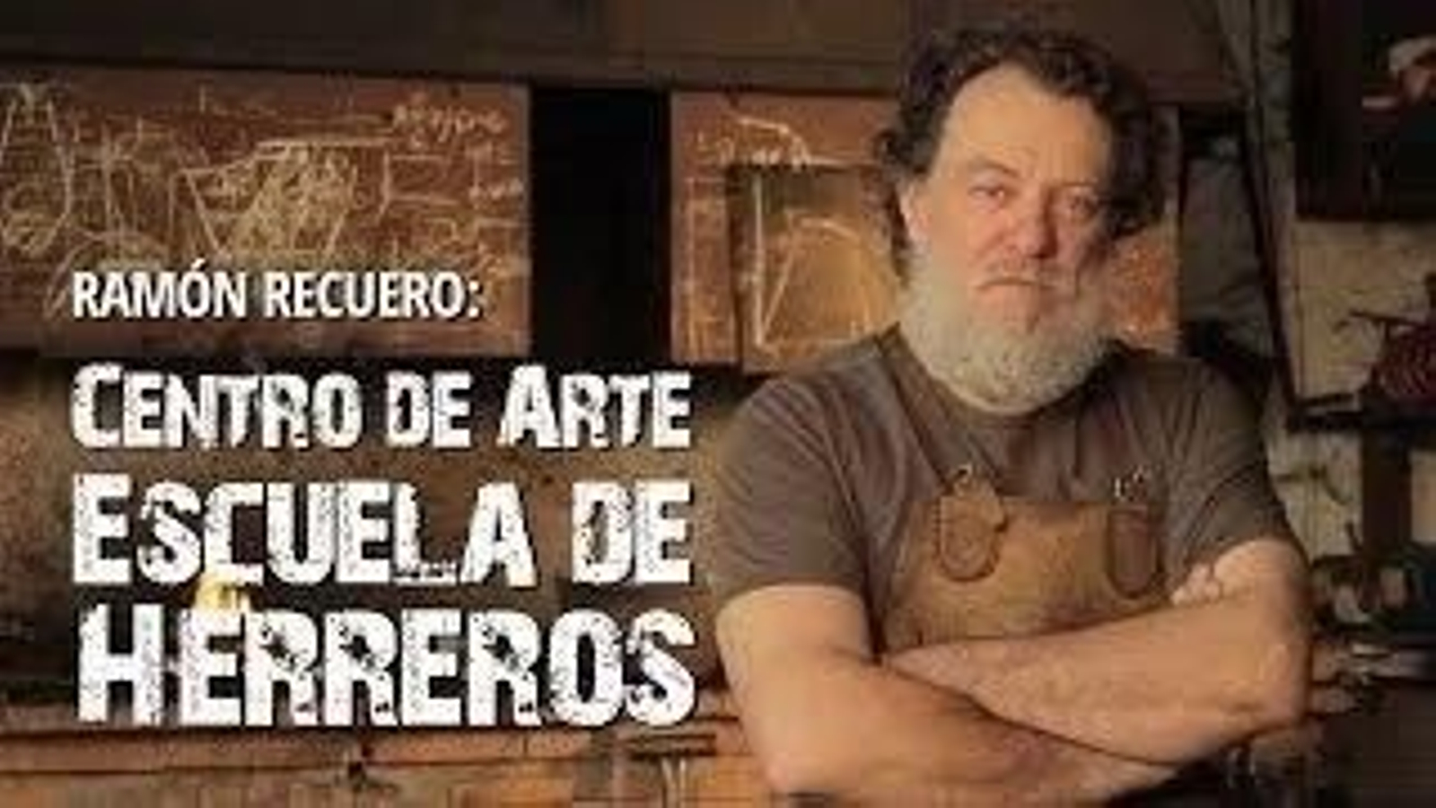 Ramón Recuero tiene un canal de youtube donde explica en sus tutoriales a hacer utensilios.