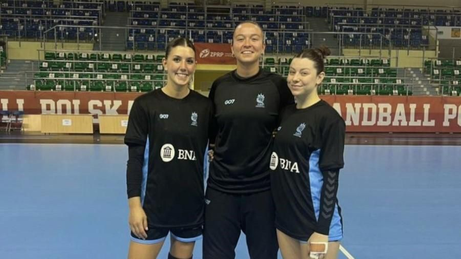 Casasola, Ayelen Rosalez y Caro Bono acaban de estar con Argentina.