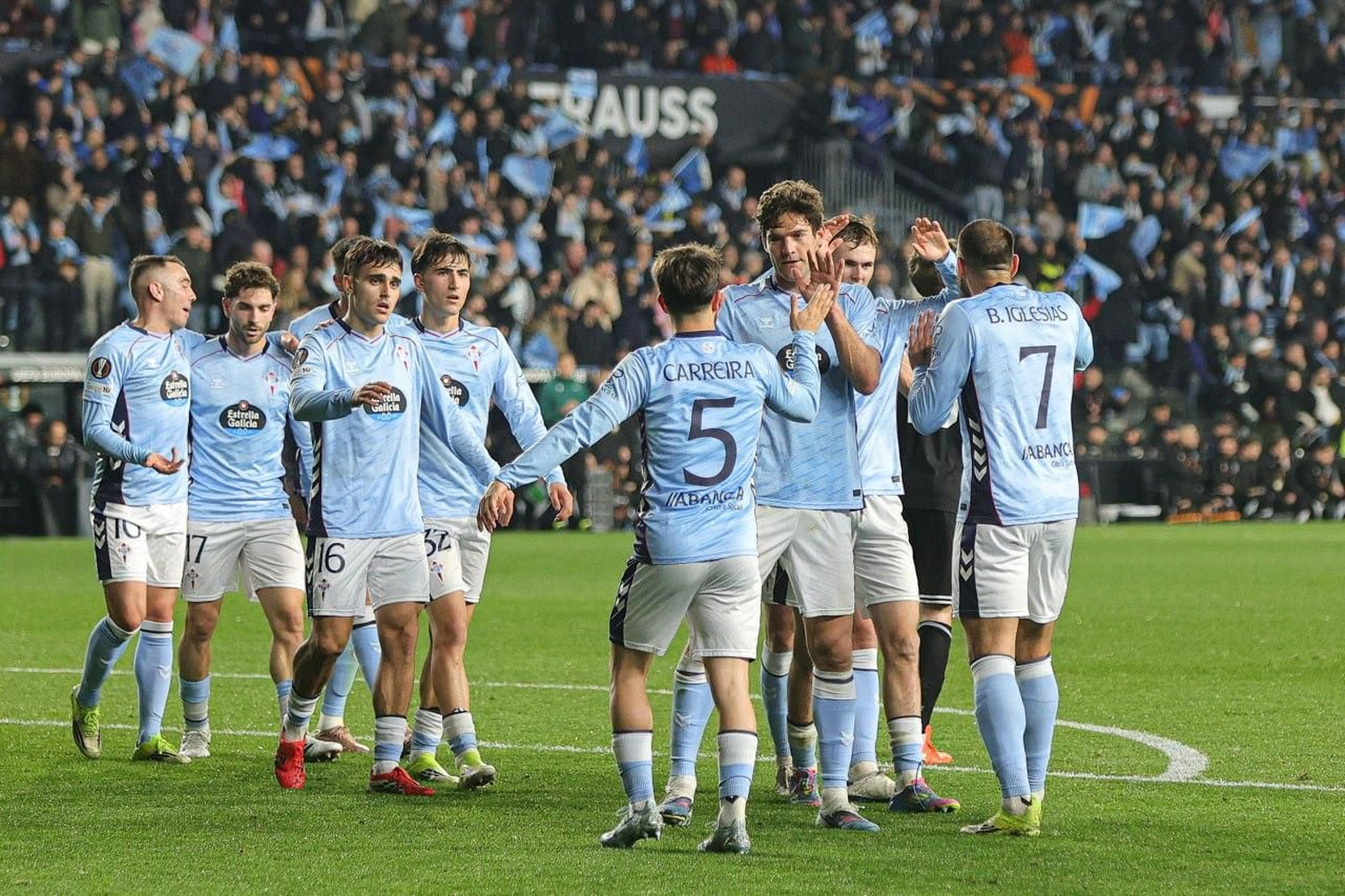 Galería | El Celta y el PAOK hacen vibrar Balaídos