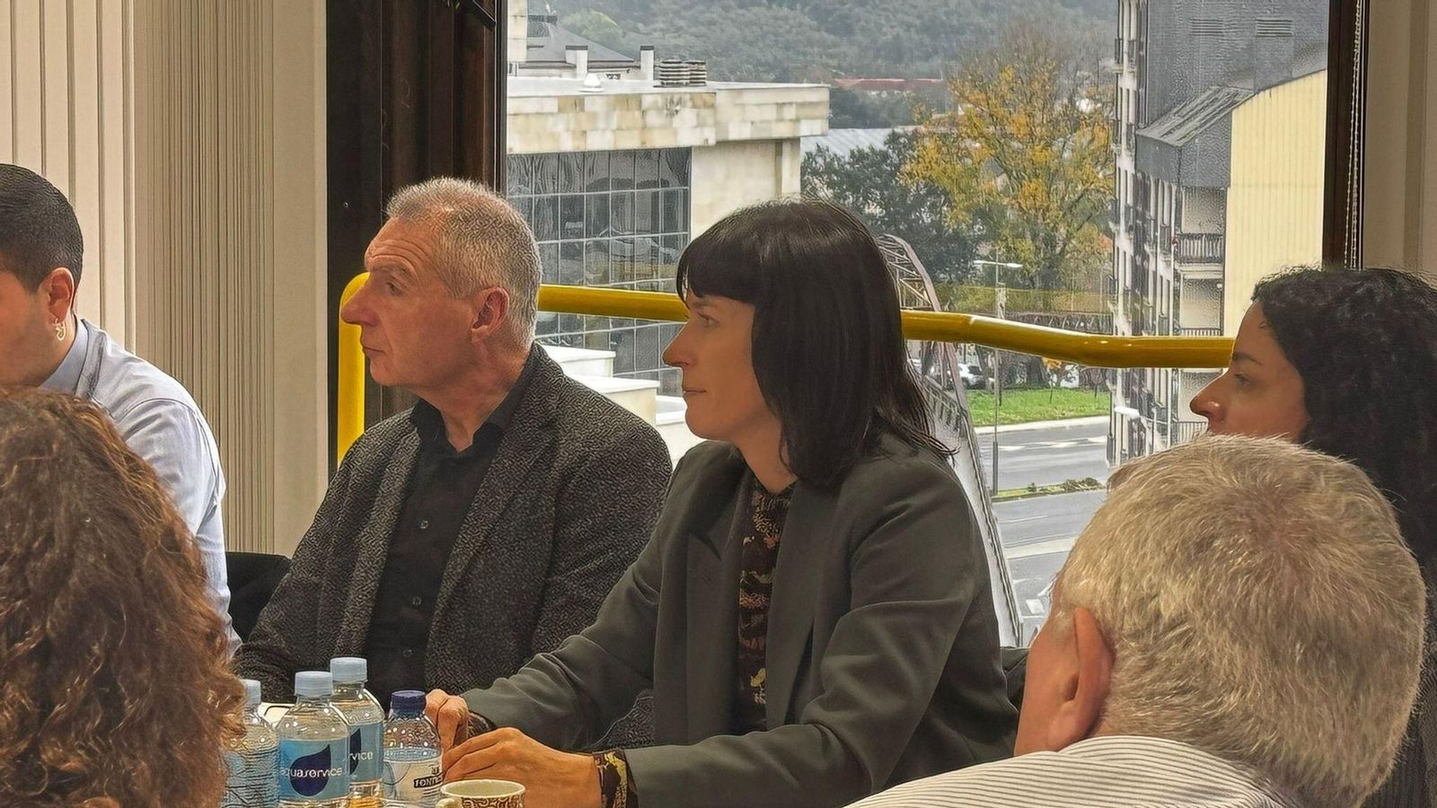La portavoz nacional del BNG, Ana Pontón, se reúne con el vicerrector del campus universitario de Ourense, Francisco Rodríguez, para abordar la situación actual del campus