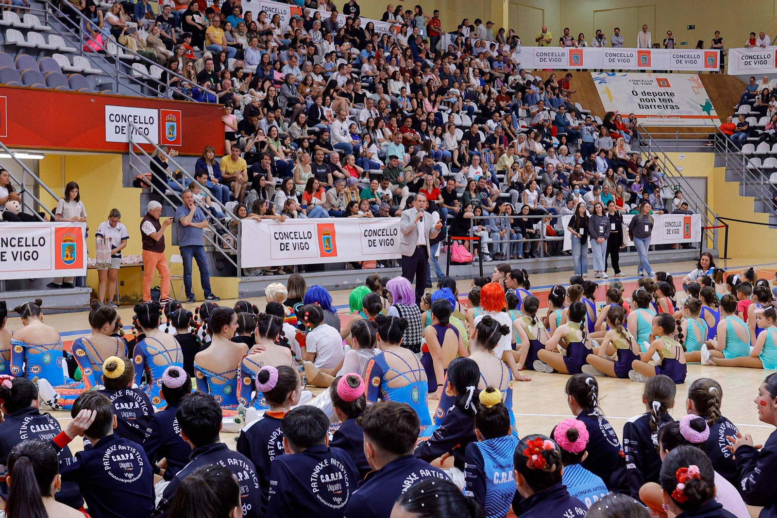 Galería | El pabellón de As Travesas celebra el Día do Patín
