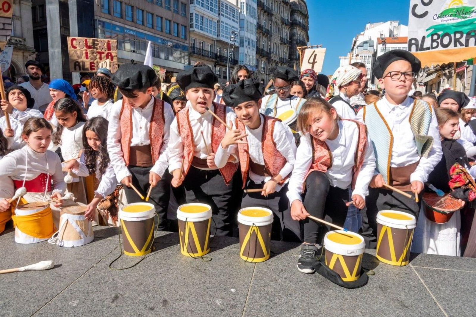 Galería | Cientos de niños toman Vigo por la Reconquistiña