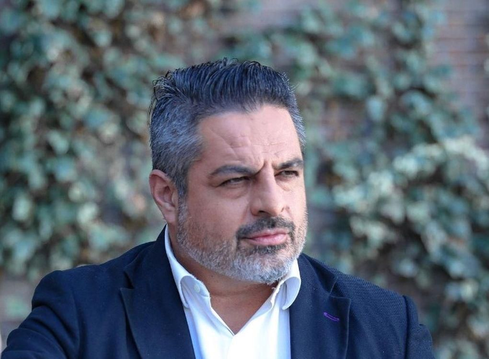 Victoriano “Jalis” de la Serna.