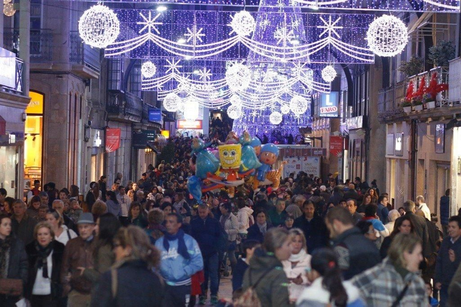 Encendido de las luces de Navidad Foto JV Landín 263