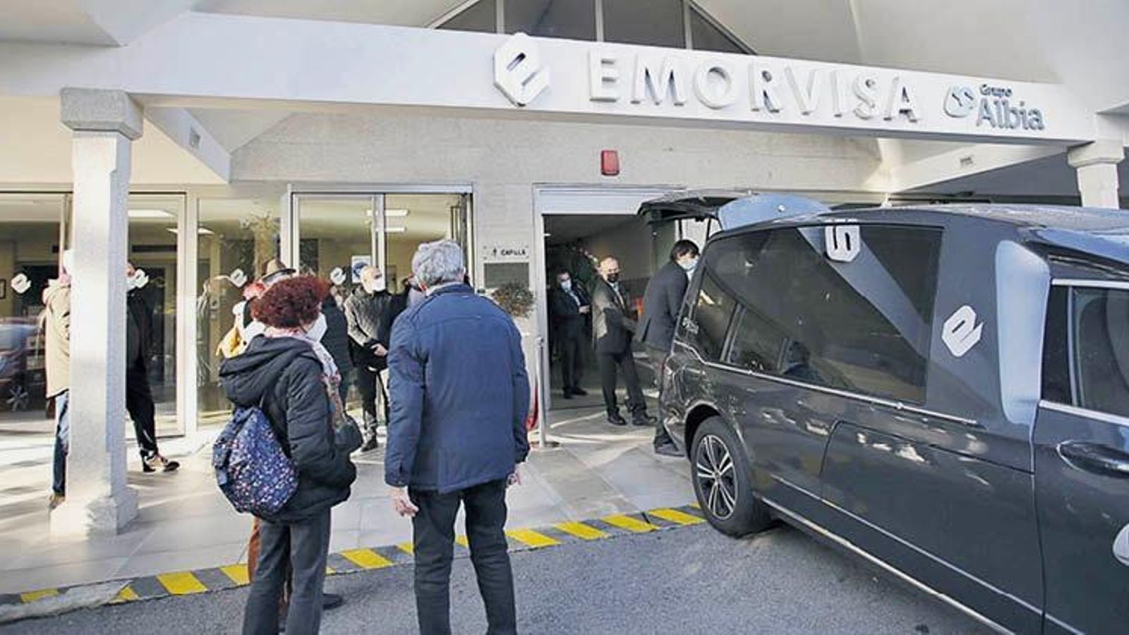 Los restos mortales de Benito Torreiro partieron de Emorvisa hacia el cementerio San Miguel de Bouzas.