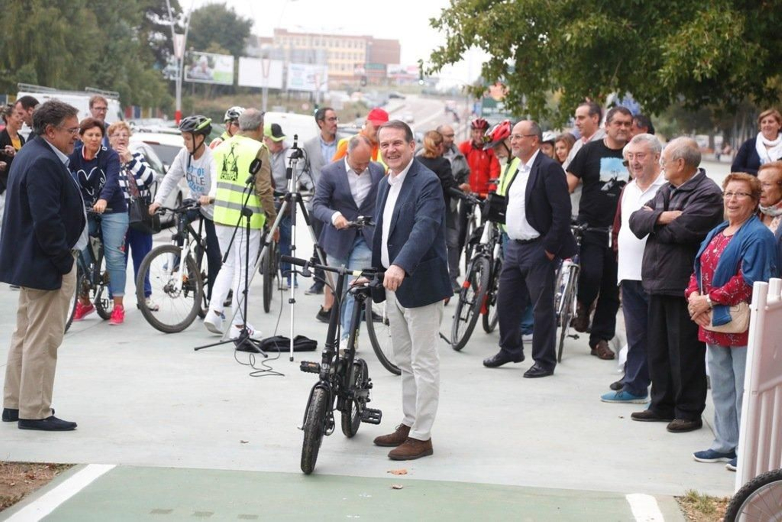 Vigo estrena el carril bici  001070
