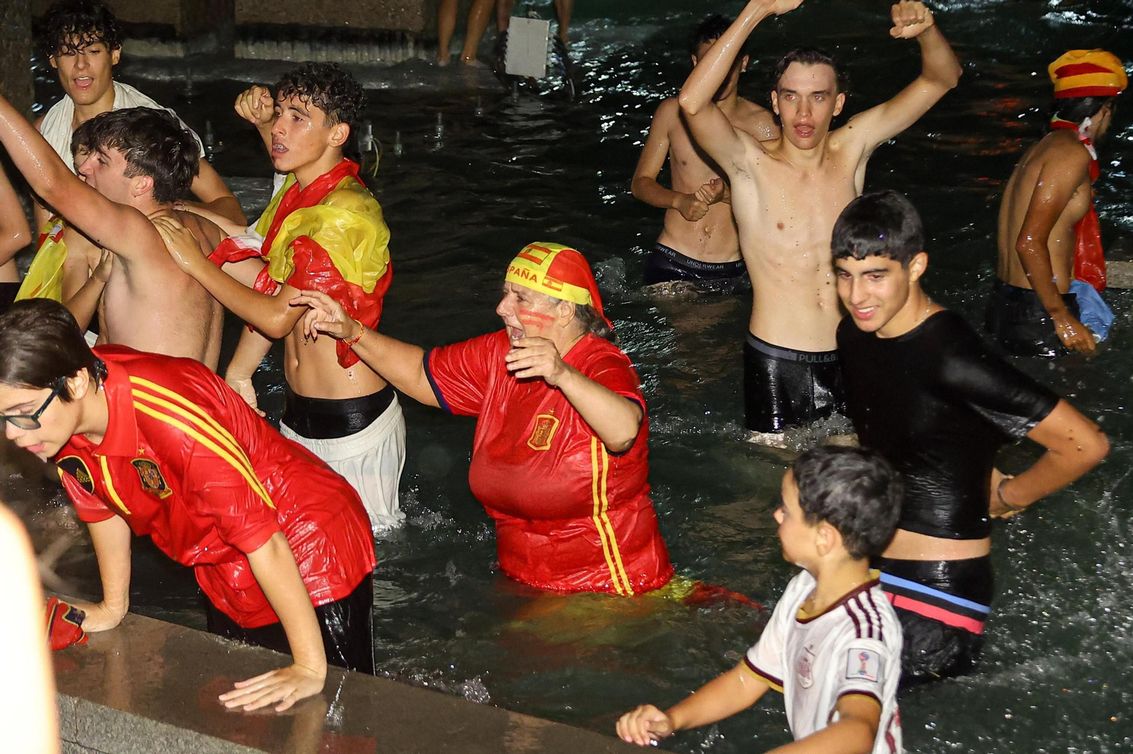 Galería | Vigo celebra la victoria de España en el Mundial 2026