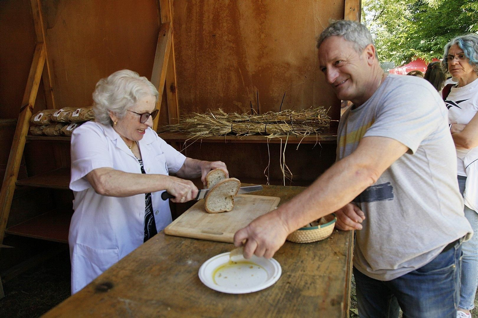 Cea presume de pan en la fiesta que exalta su producto
