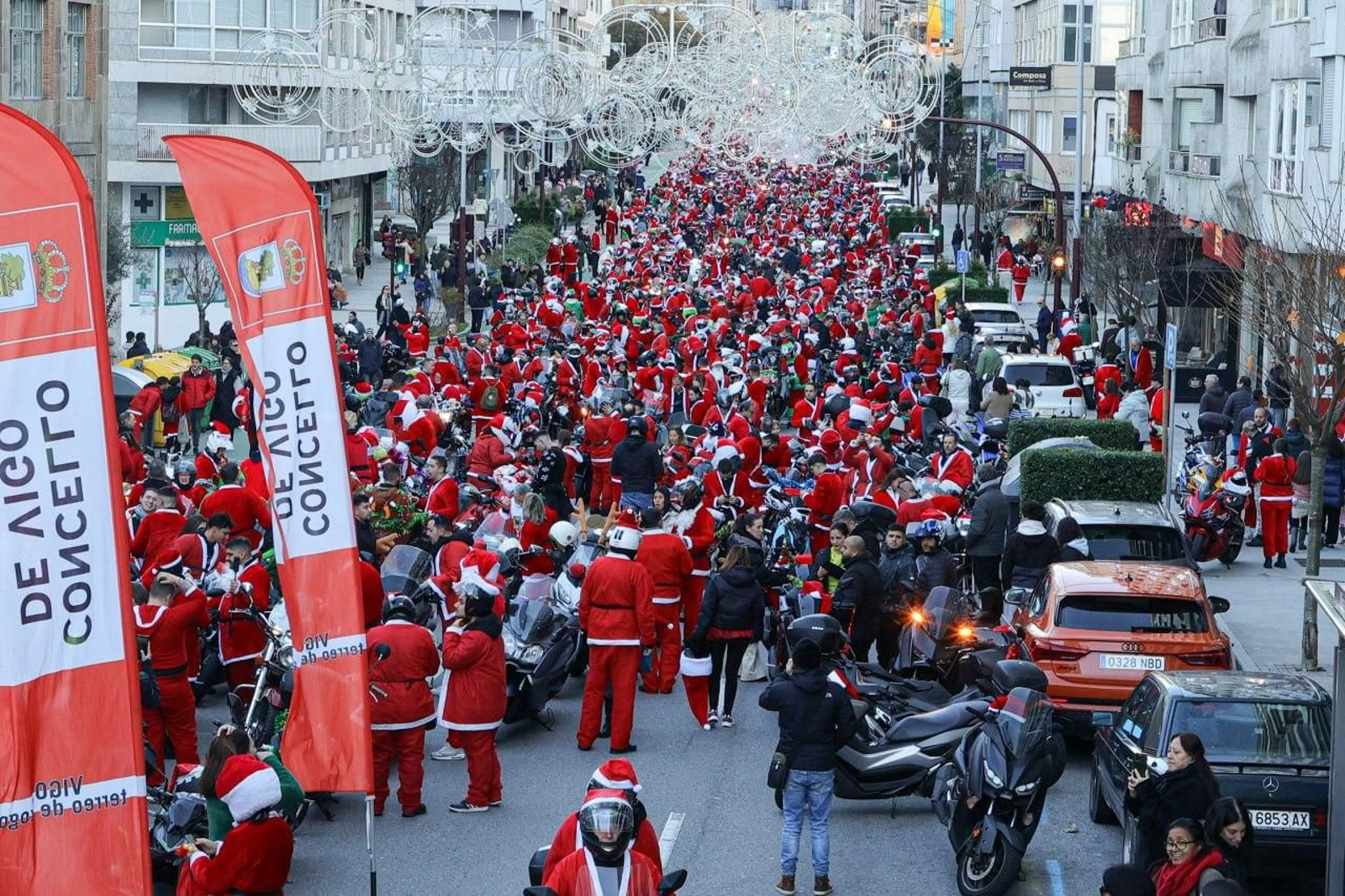 Galería | Los papanoeles moteros toman Vigo
