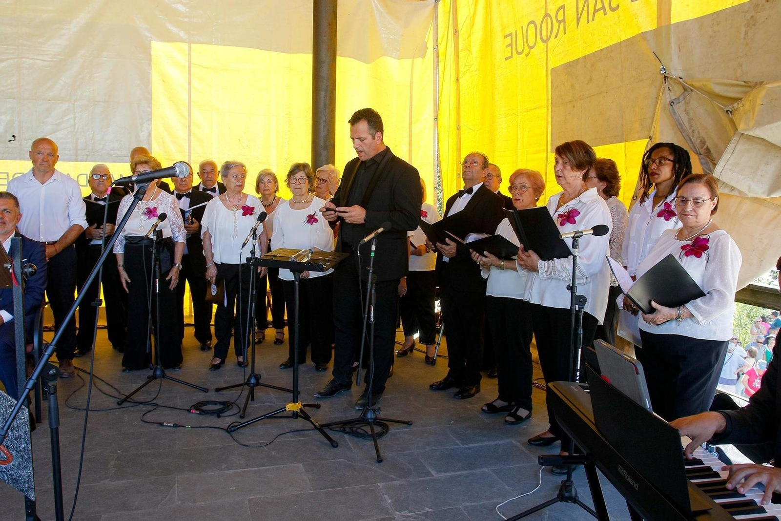 Misa en la romería de San Roque.
