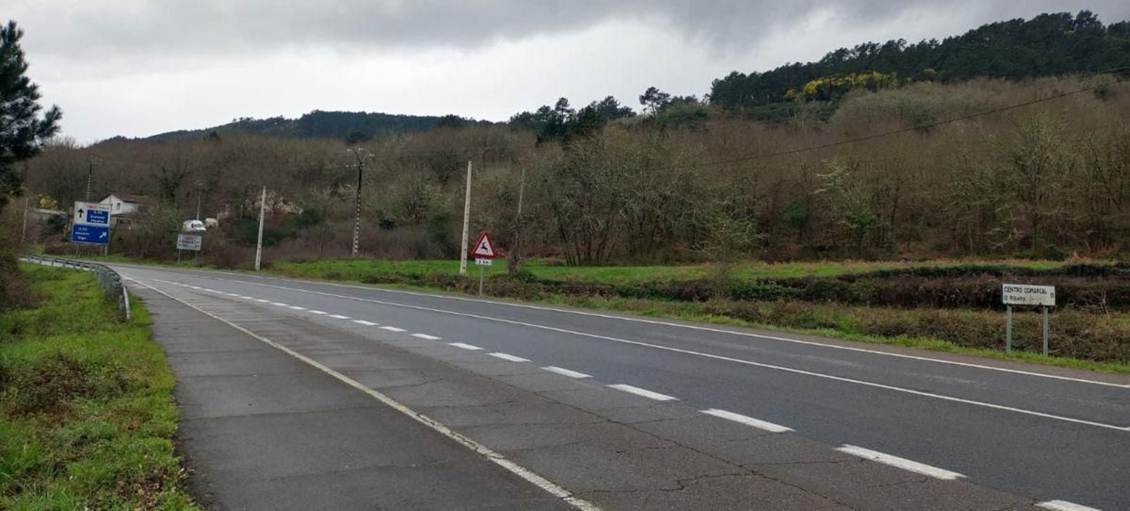 Terrenos para el área comercial y equipamientos públicos en Barbantes, junto a la N-120 y salida A-52.